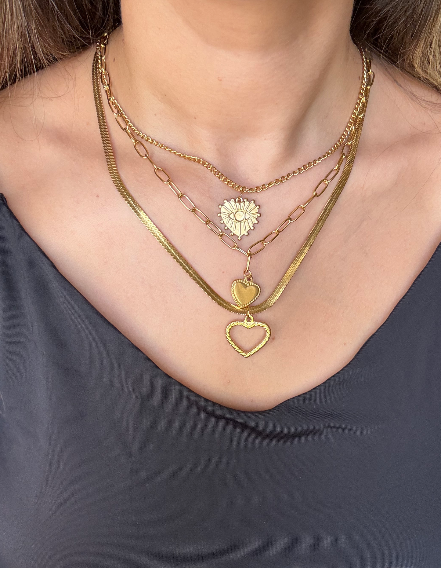 Collares corazón acero dorado