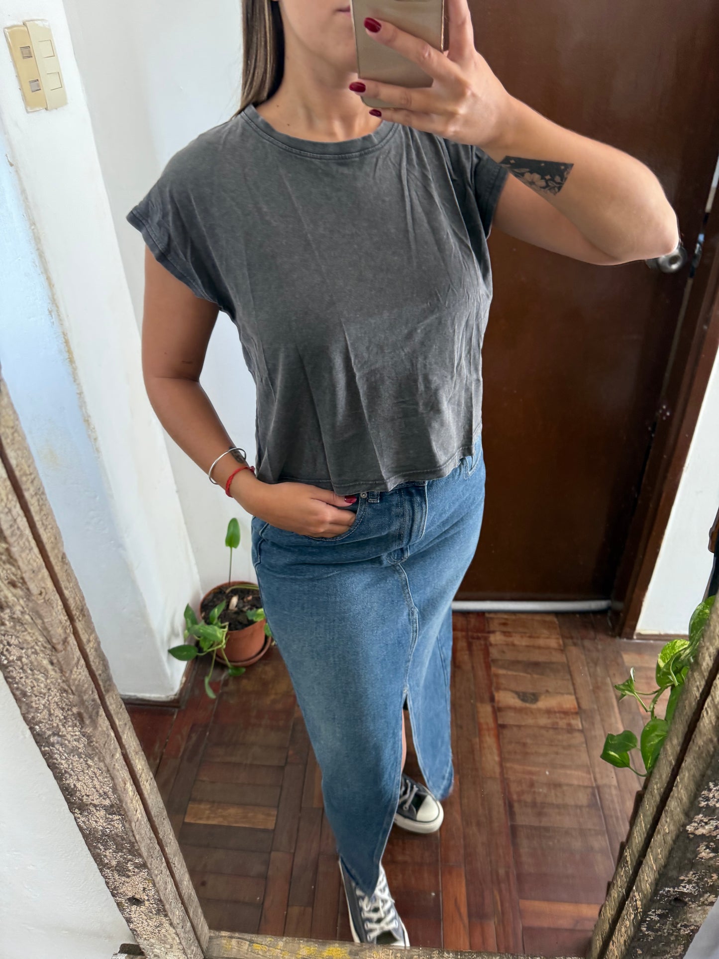 Remera corta Indian talle M