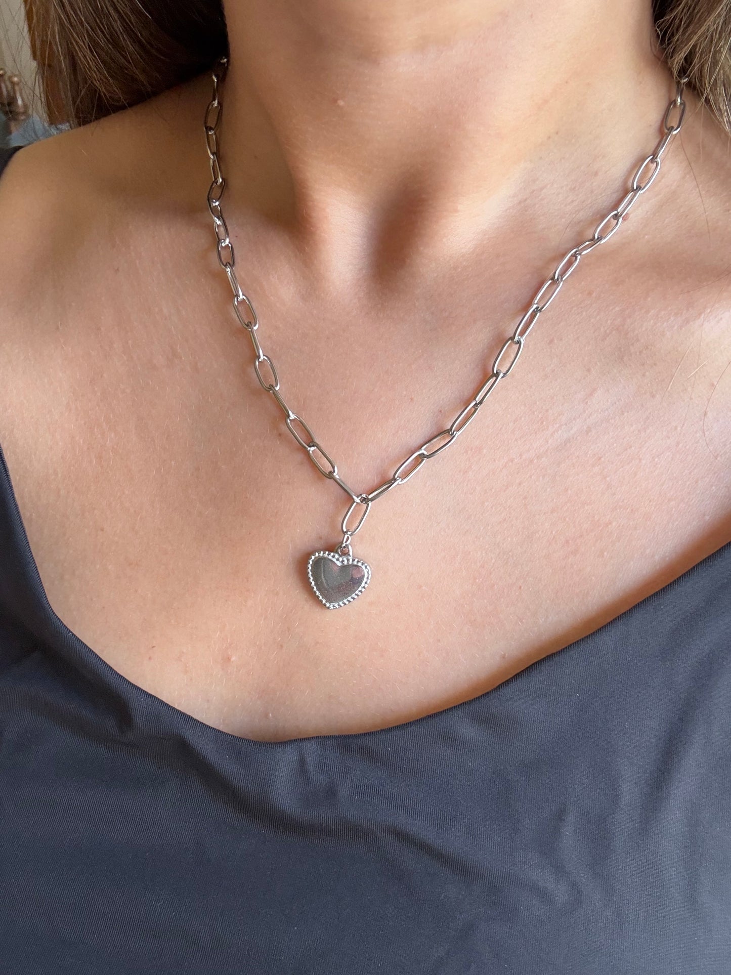 Collares corazón acero