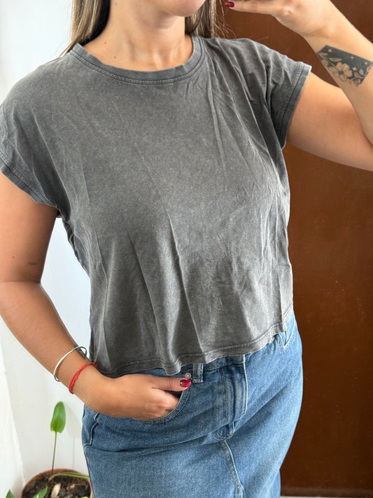 Remera corta Indian talle M