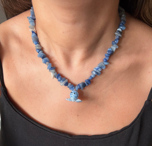 Collar piedras pulpo azul