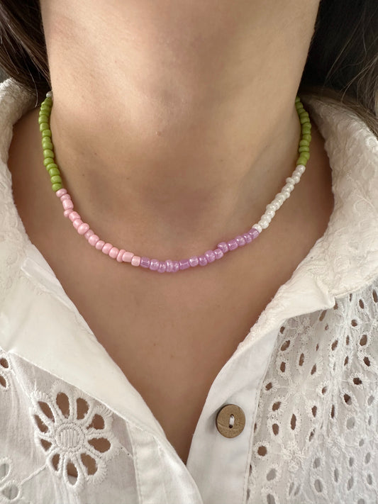 Choker bolitas rosas y verde