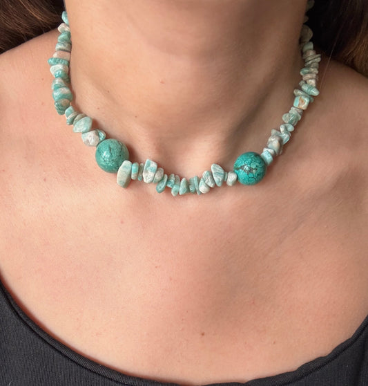Collar piedras verde agua